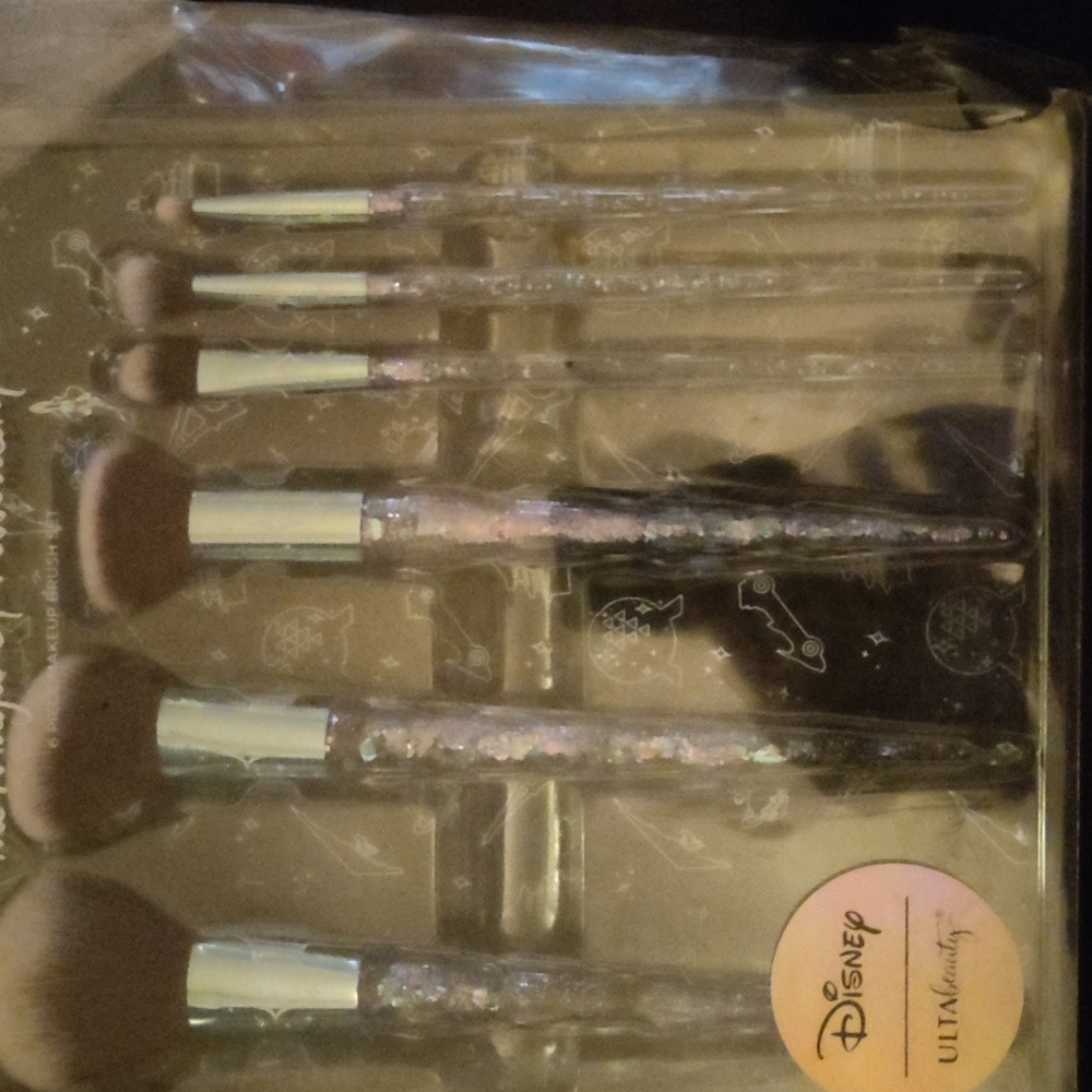 Disney Ulta beauty brush set Limited edition